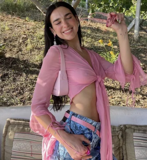 Dua is such a tease 🤤 Dua is such a tease 🤤