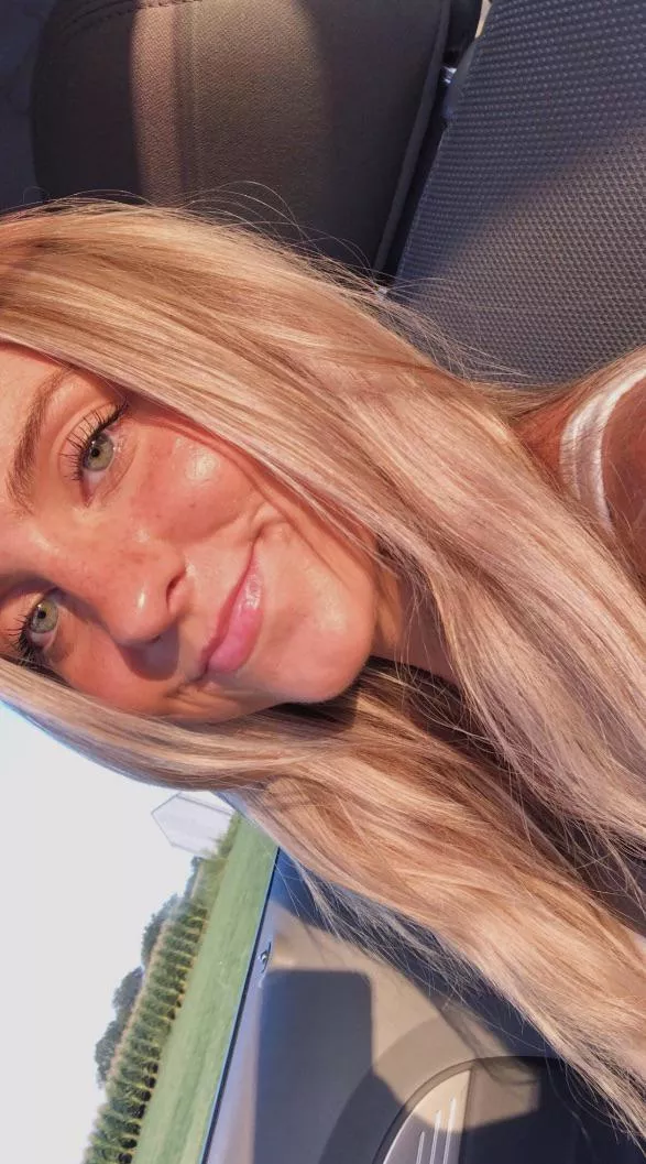 dumb doll needs a daddy in her life dumb doll needs a daddy in her life