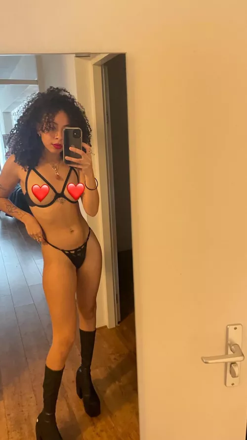 Dutch x Surinamese. Some behind the scene from a photoshoot