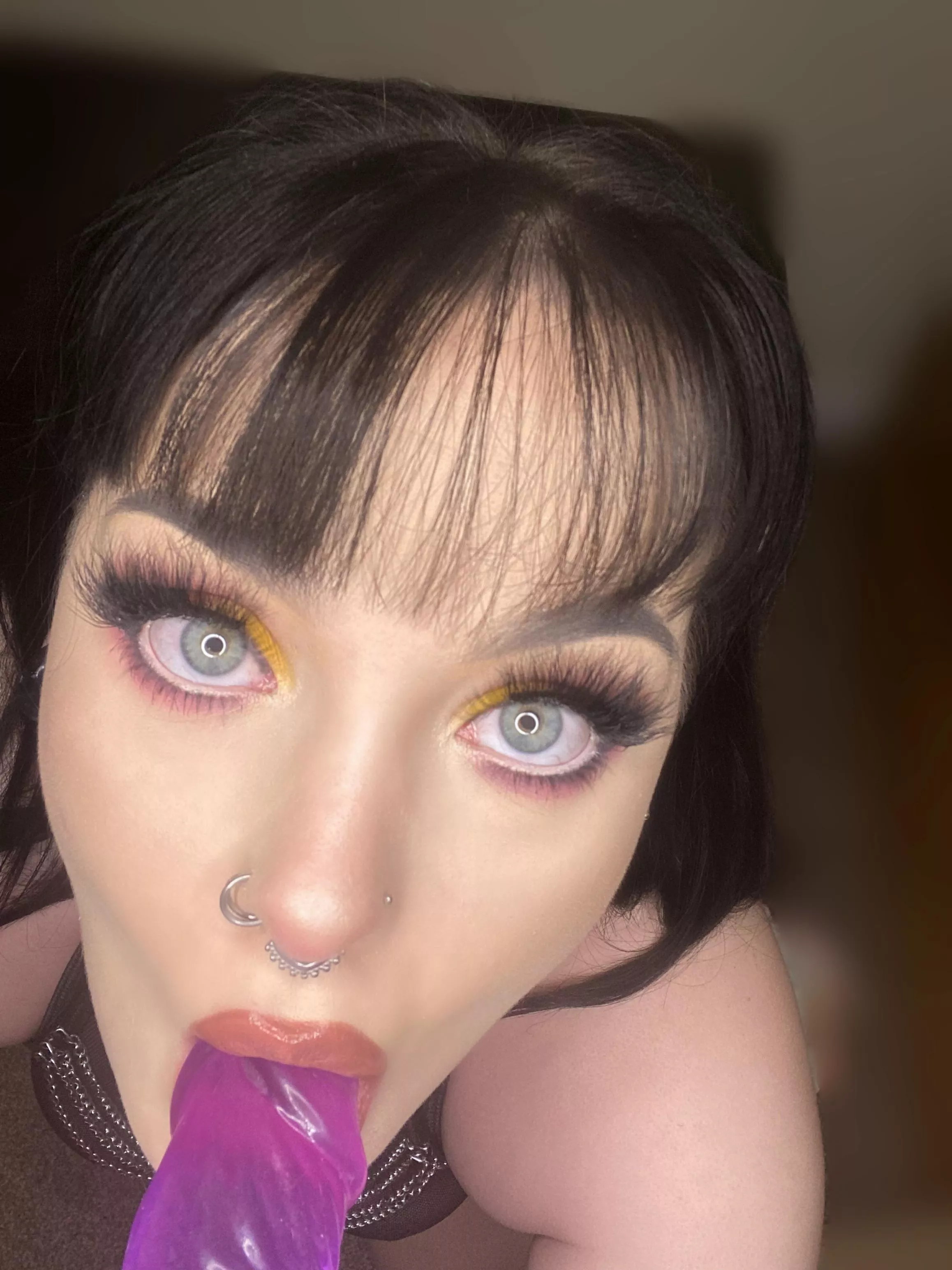 E girls are ruining my lifeπ E girls are ruining my lifeπ