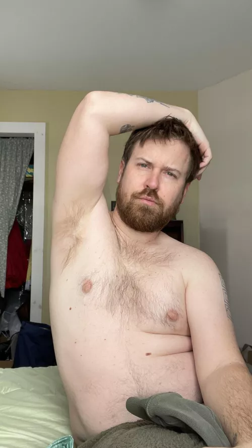 Early morning bear stretch 🐻