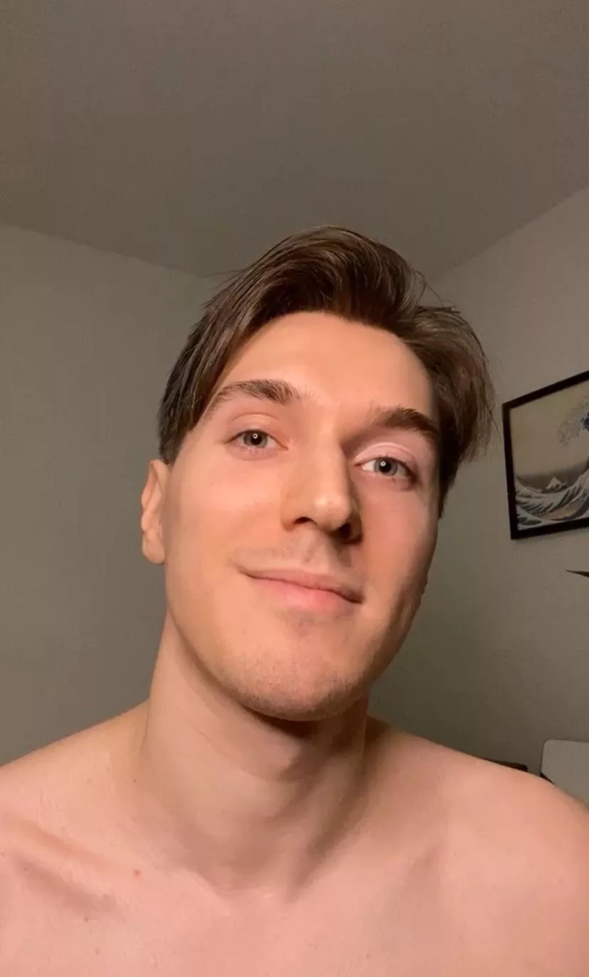 Early night today. Can’t wait to hit the hay 😴