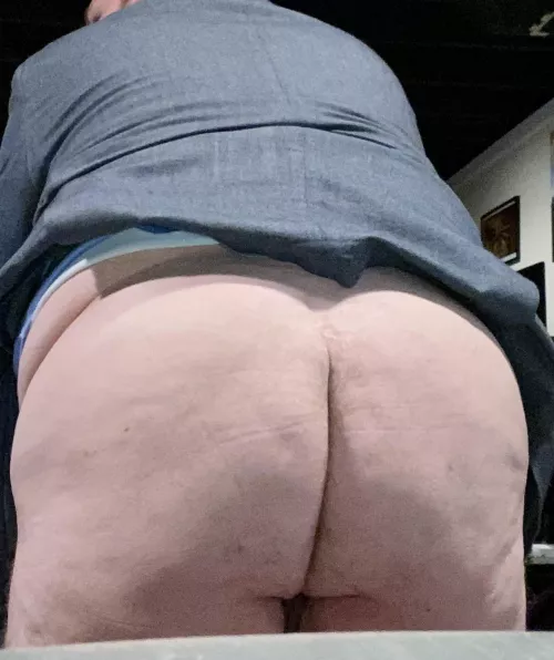 Eat it, lick it, fuck it. π