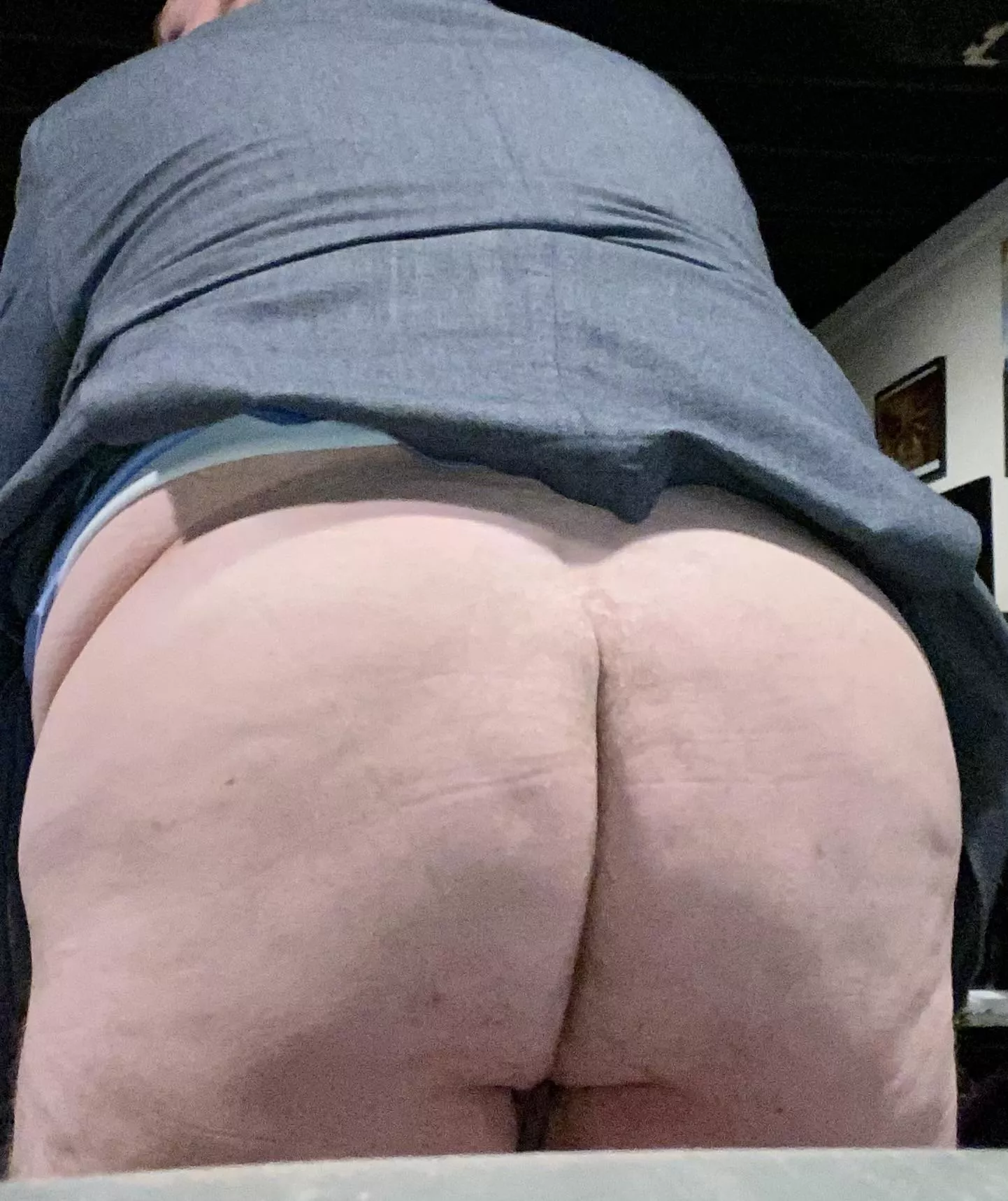 Eat it, lick it, fuck it. š Eat it, lick it, fuck it. š