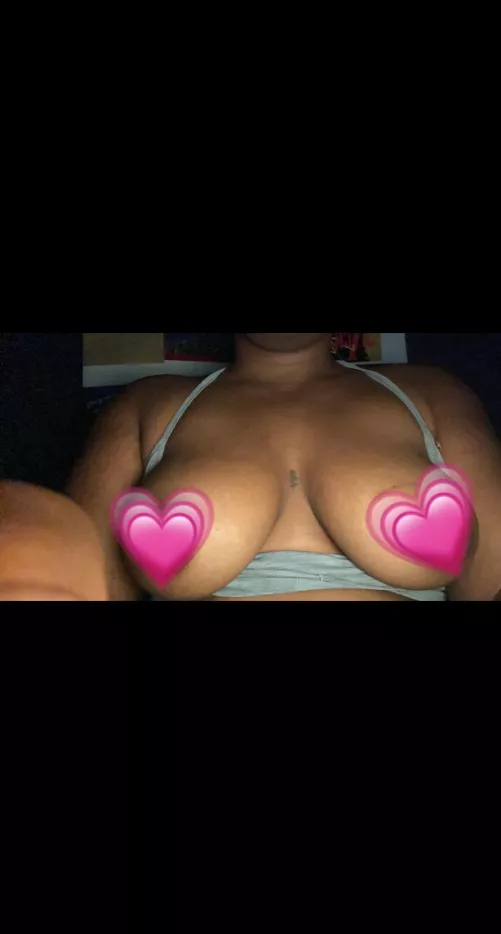 Ebony C cups Tease . Do you like chocolate ? Ebony C cups Tease . Do you like chocolate ?