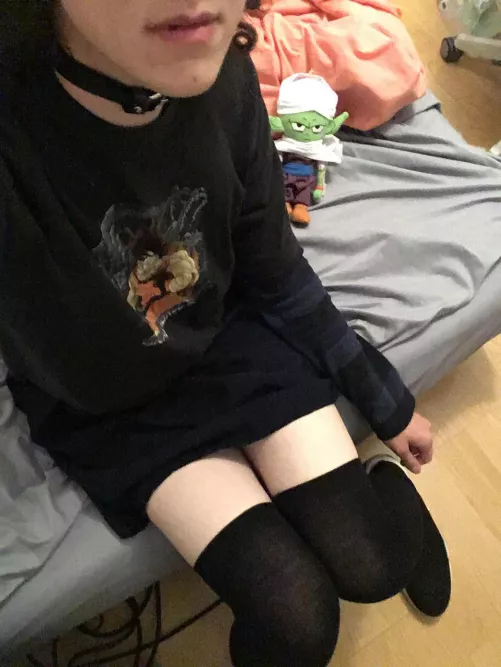 e-girl goku :) e-girl goku :)