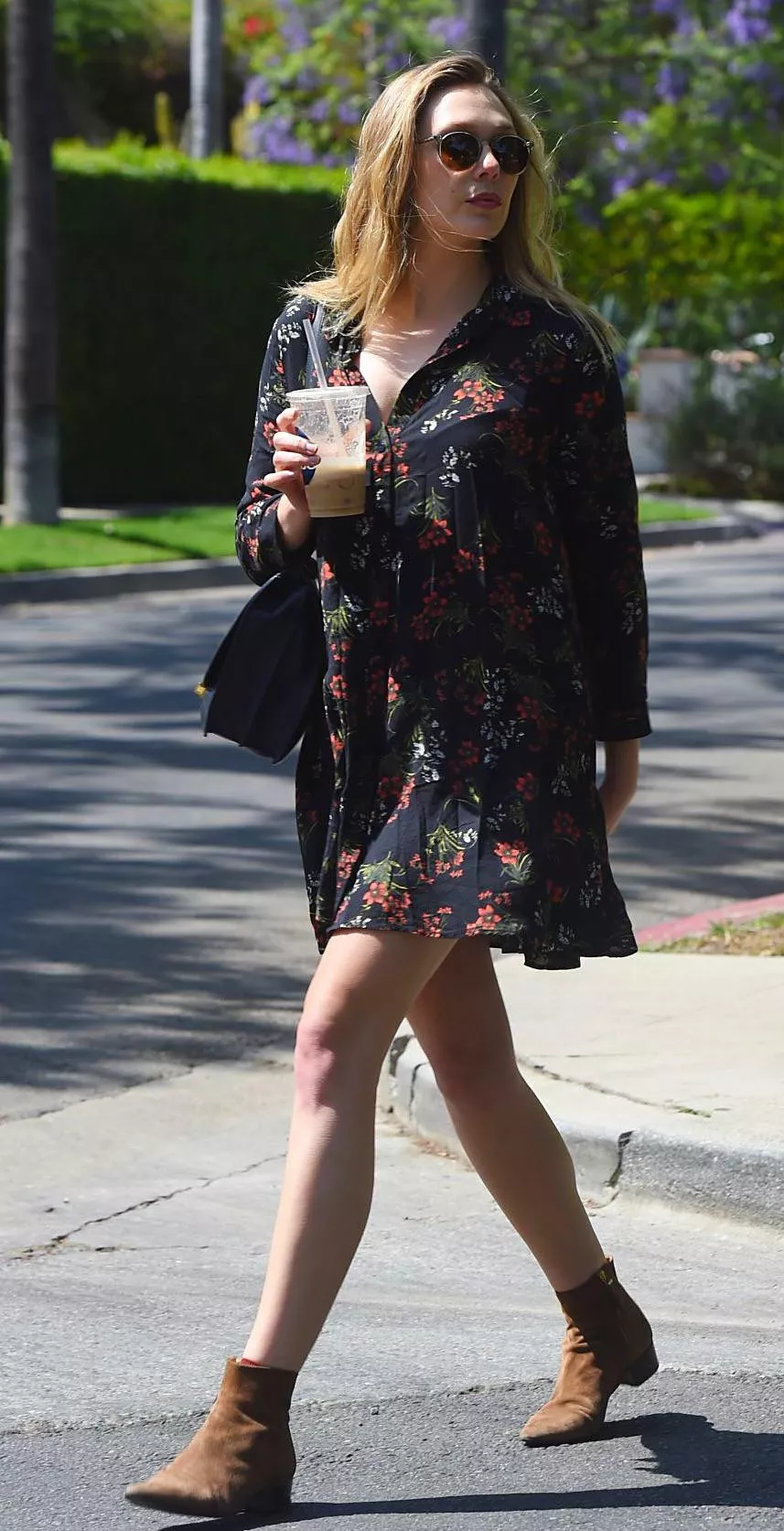 Elizabeth Olsen is a goddess who needs to be worshipped to be kept happy. Elizabeth Olsen is a goddess who needs to be worshipped to be kept happy.