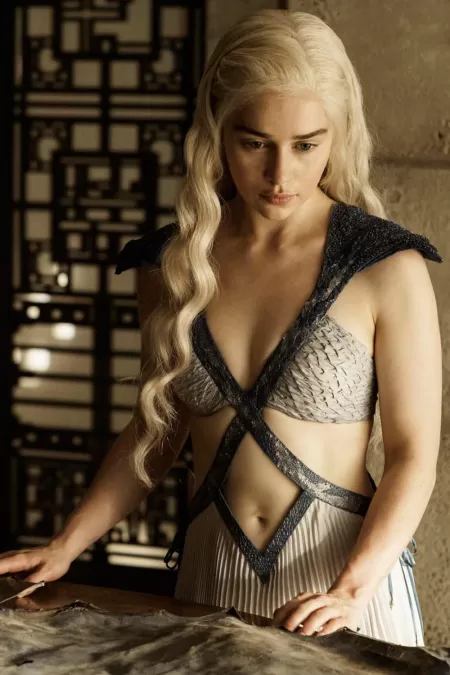 Emilia Clark’s best GOT look Emilia Clark’s best GOT look