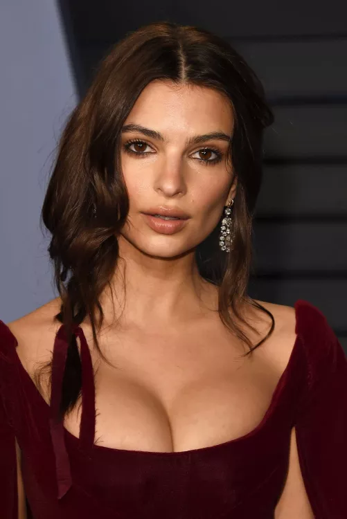 Emily Ratajkowski Emily Ratajkowski