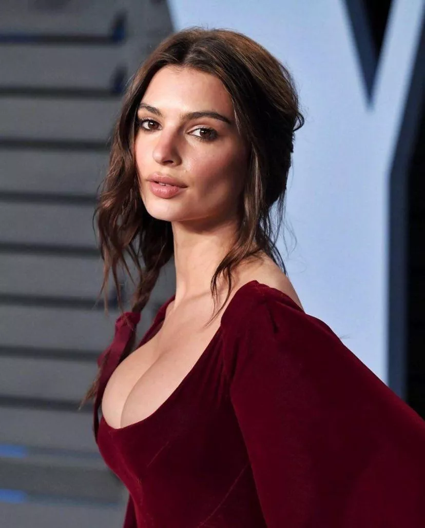Emily Ratajkowski Emily Ratajkowski