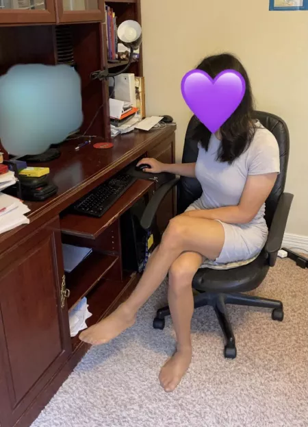 Endless zoom meetings before the long weekend π΄