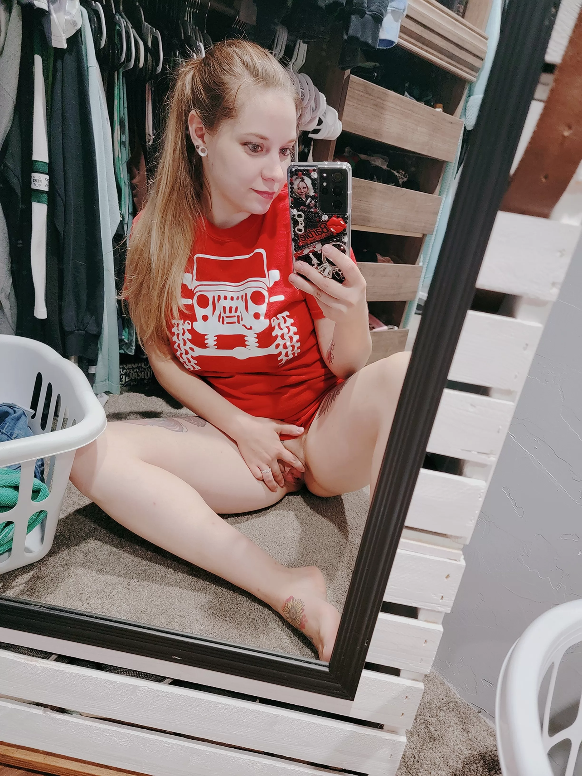 Enjoy younger milfs? Enjoy younger milfs?