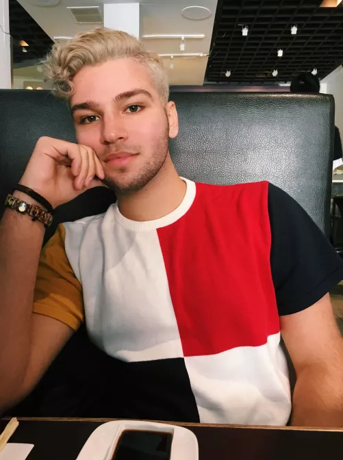 Enjoying my new hair ! Enjoying my new hair !