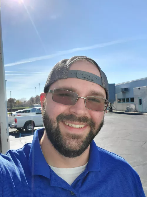 Enjoying the beautiful Fall weather while I'm on my lunch break. ๐