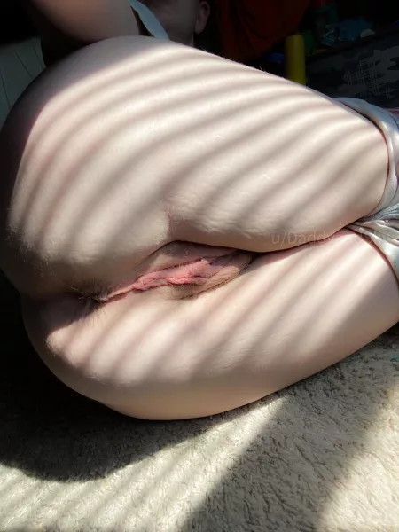 Enjoying the way the warm sun hits my pussy. โ๏ธ