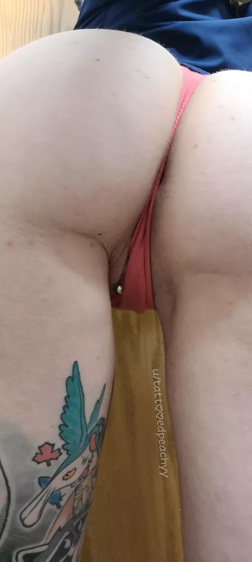 Even my booty ledge has a hidden freckle ๐