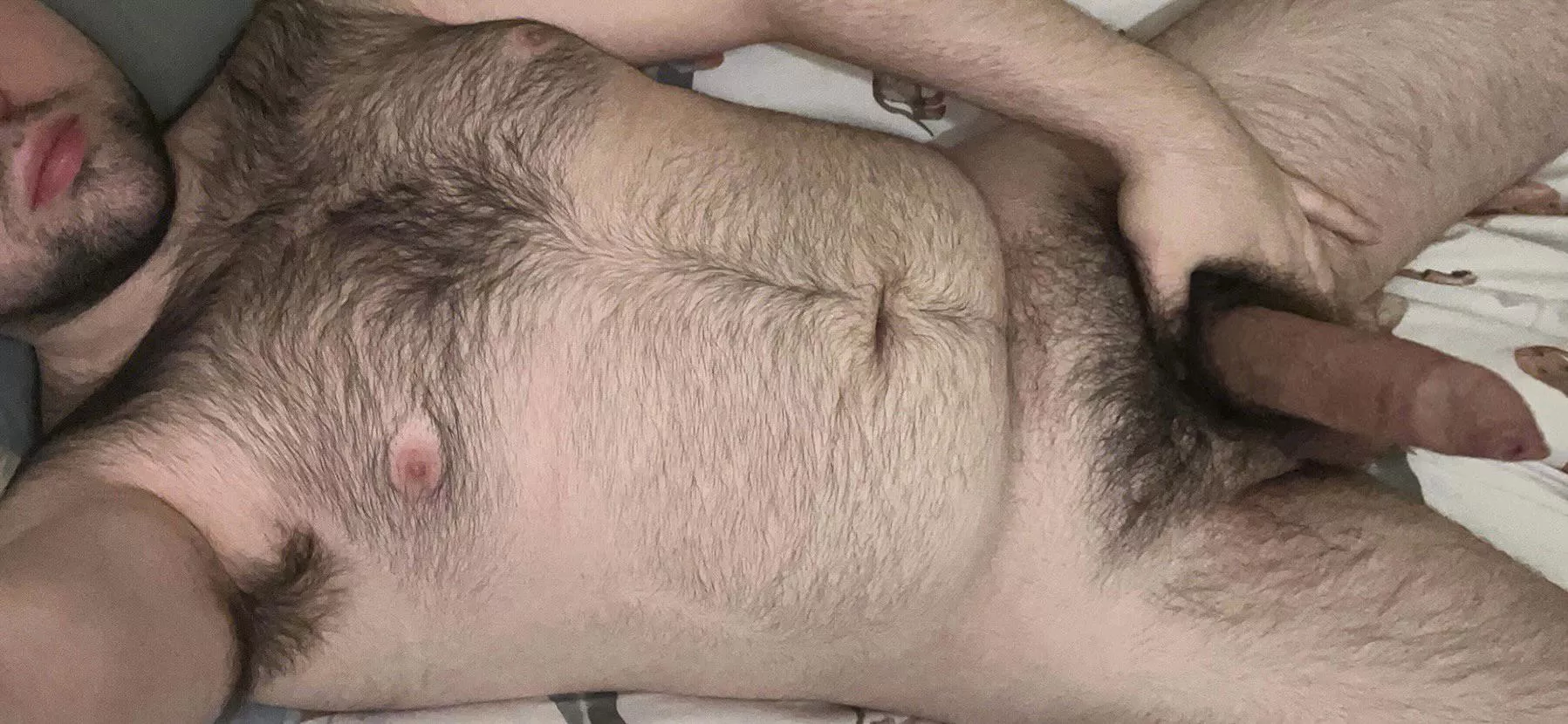 Evening boys! Wanna have some fun together? 🐻 Evening boys! Wanna have some fun together? 🐻