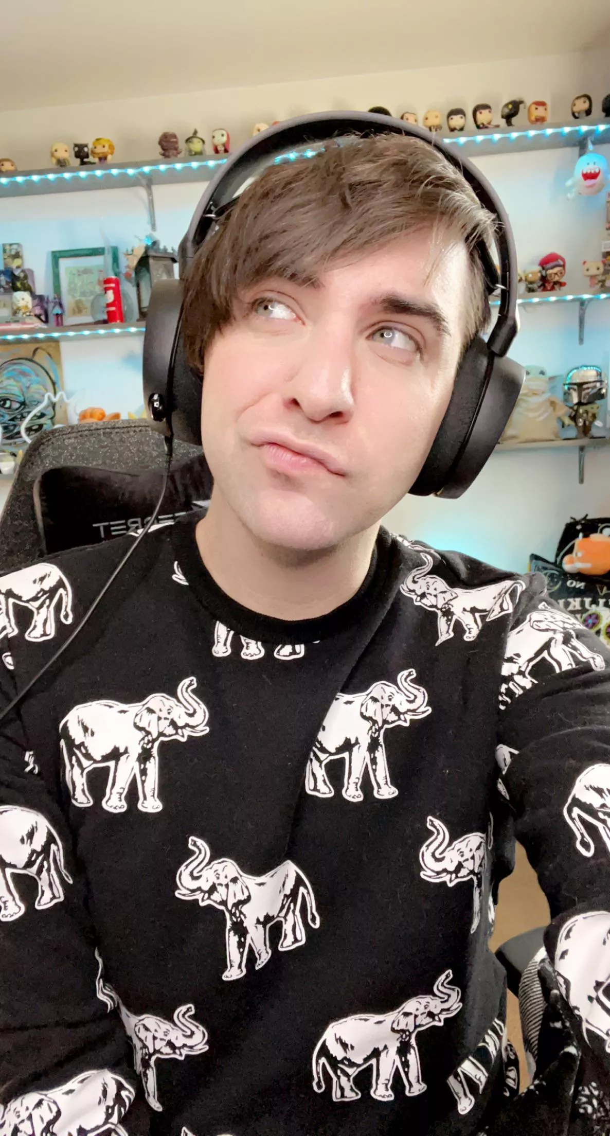 Ever have a stressful day but then you remember that you’re looking cute today? 😬