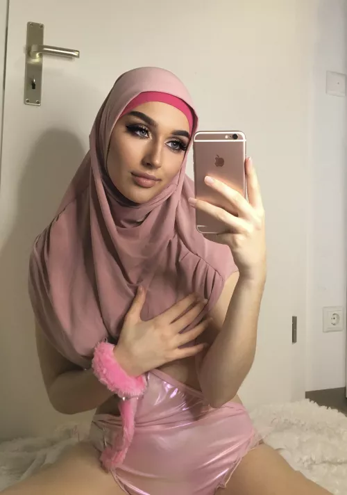 Ever seen an arab in handcuffs?👀