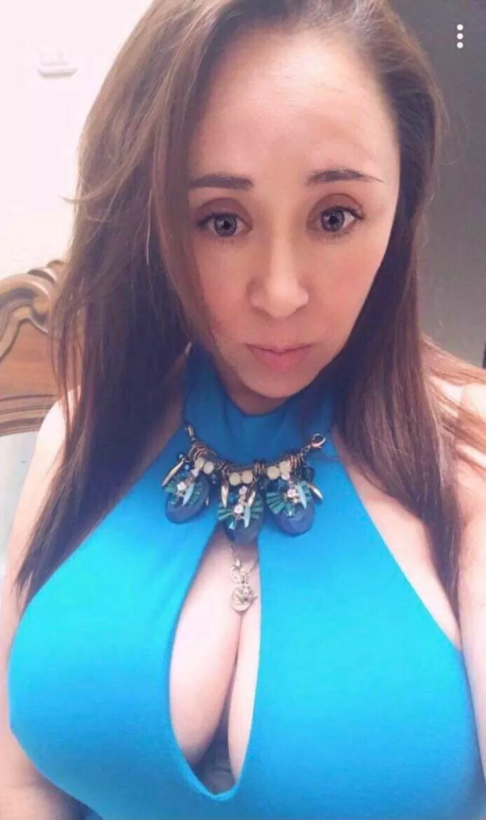 Everyone at work say I have the big boobs they ever see! ??