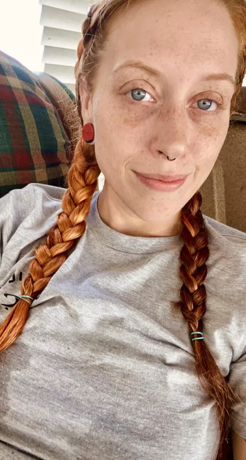 excuse the wet hair π freckleface π€β¨π€