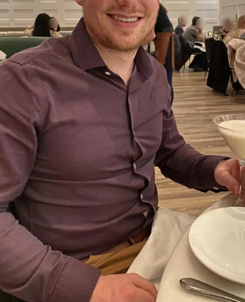 Experienced 28M visiting Las Vegas this weekend and seeking hotwife. More about me in the comments.