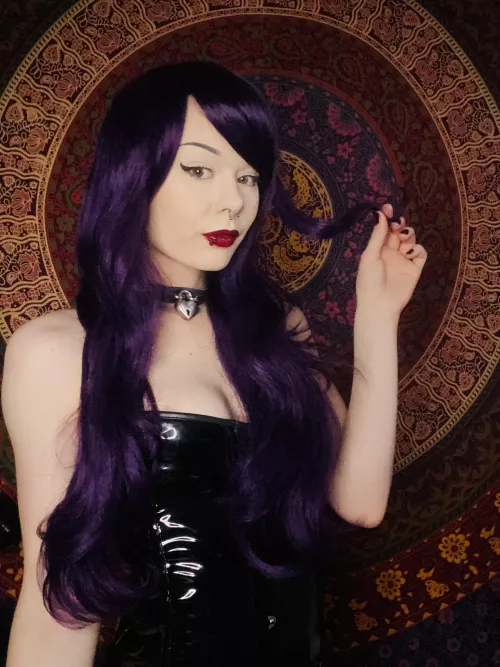 Extra gothy Extra gothy