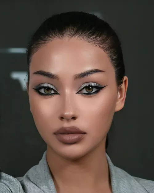 Eyes Eyes