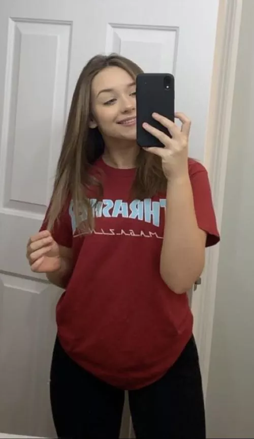 [f 18] i used to hate how you couldn’t see my tits unless i wore a tight shirt, but this sub made me appreciate them more