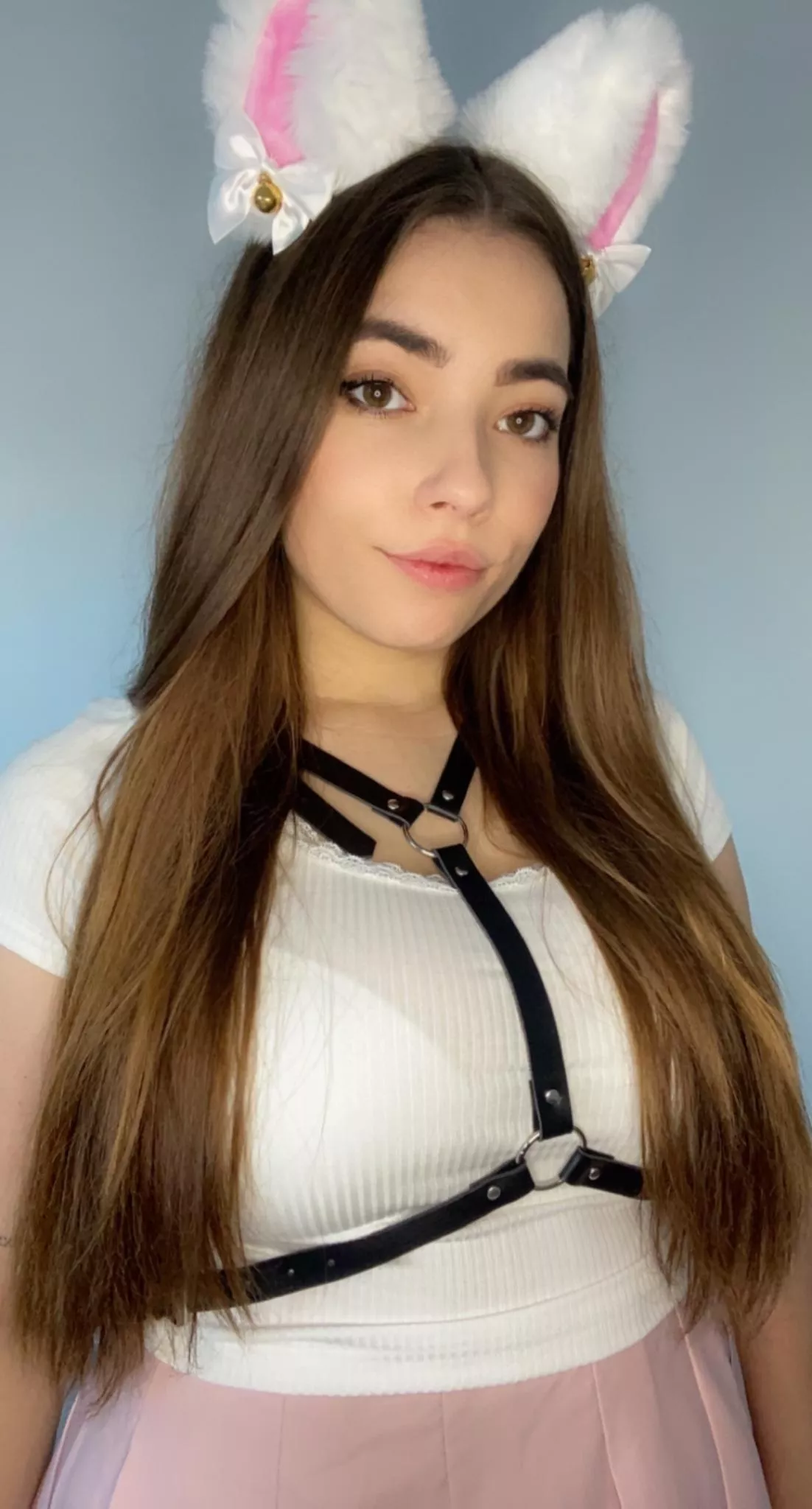 F 21 recently single ??