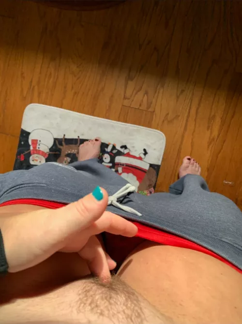 [F] [42] taking a break while putting out Xmas decorations.