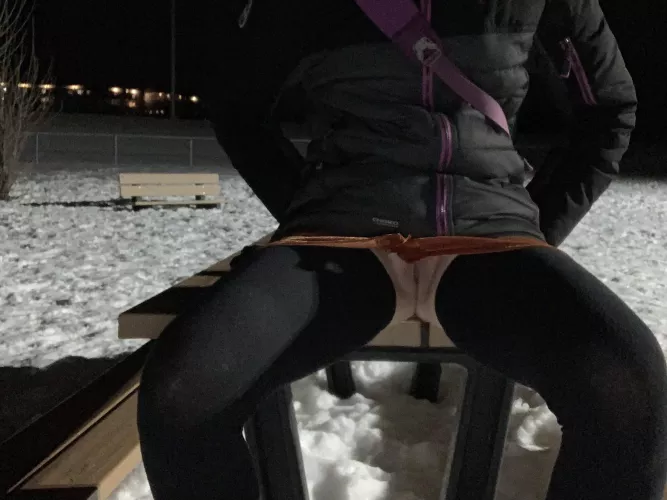 [F] How could I get your attention at the dog park?