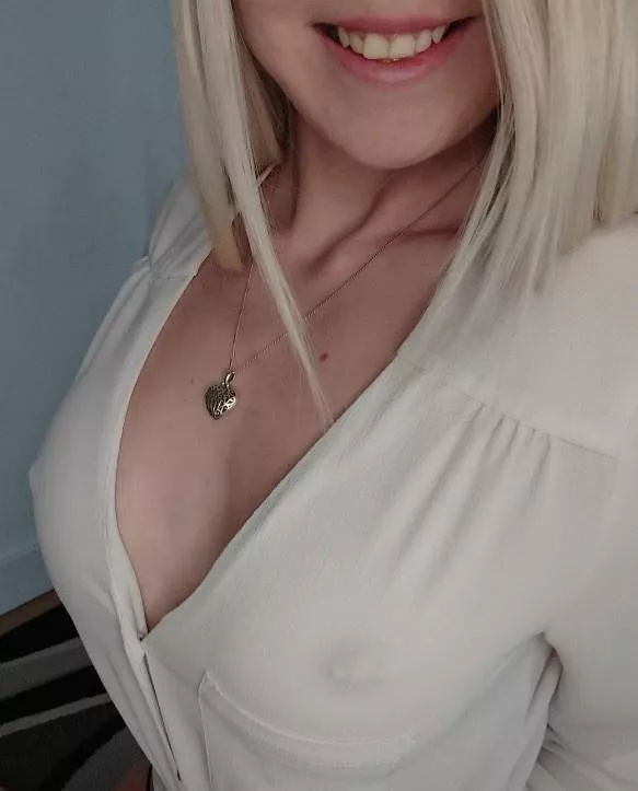 [F] Just a little smile to brighten your day! ??
