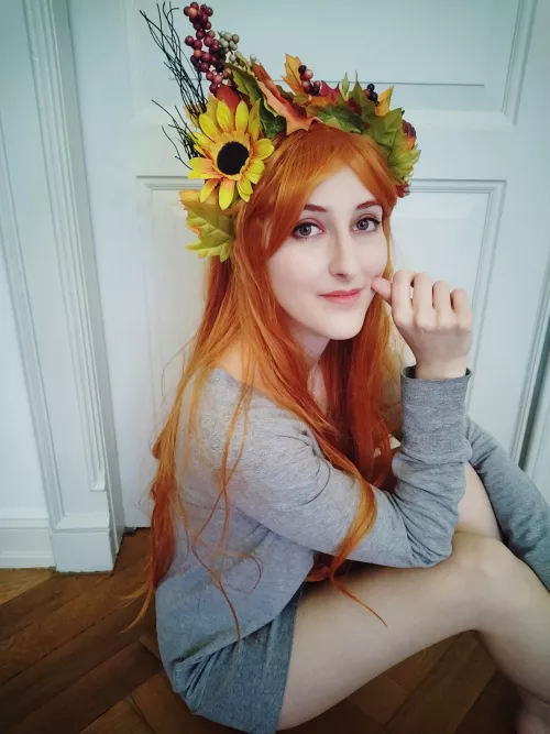 [F] Just want to show off the headpiece i made