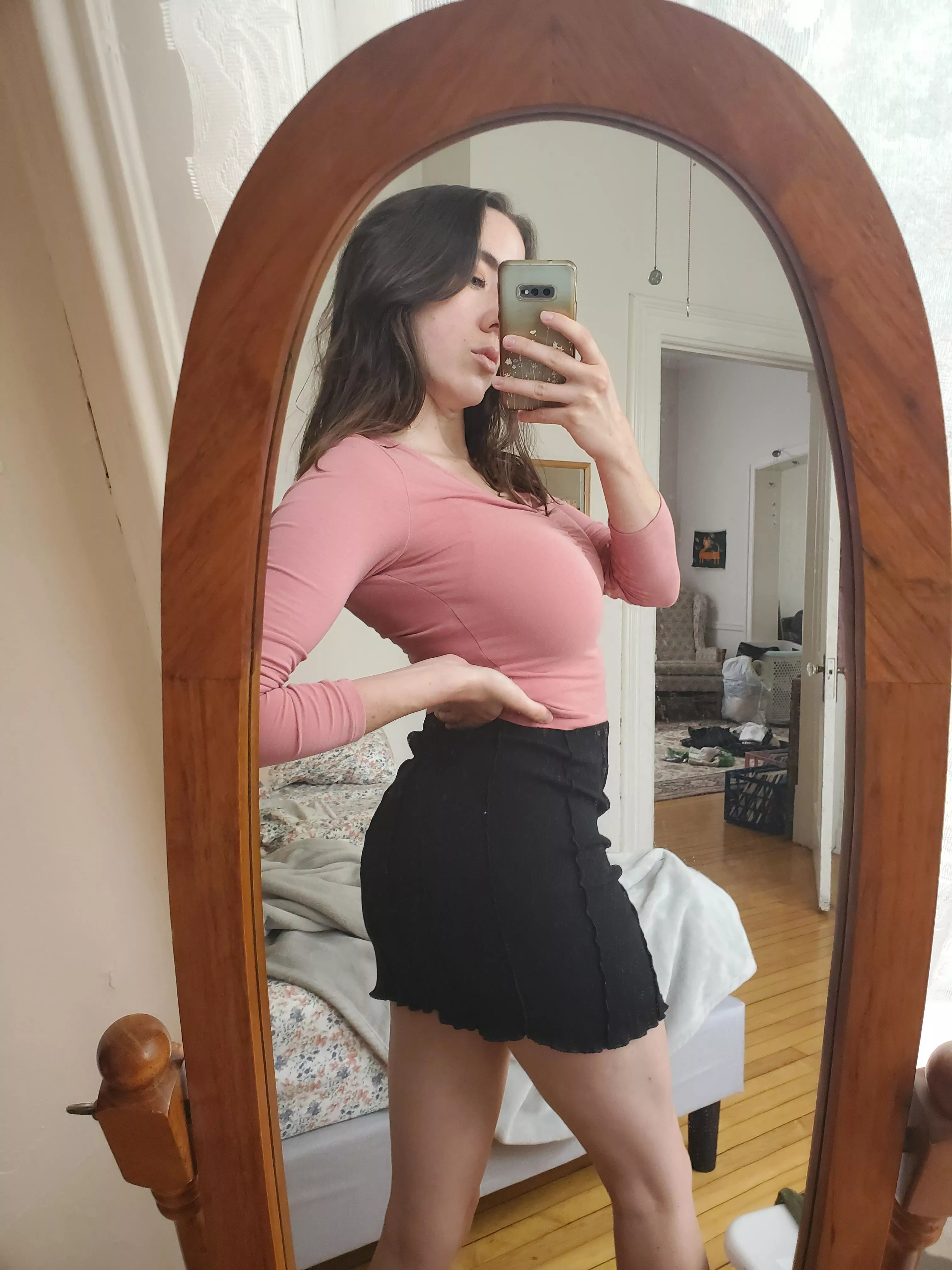 (F) love to be the hot bartender π€ (F) love to be the hot bartender π€