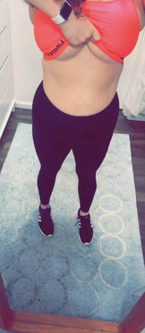 [F] On a fitness journey, getting a little dirty 🙈😛