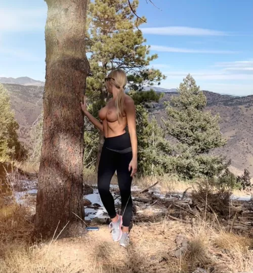 [F] Perfect way to spend a Tuesday... Topless and posing by a tree 🌲