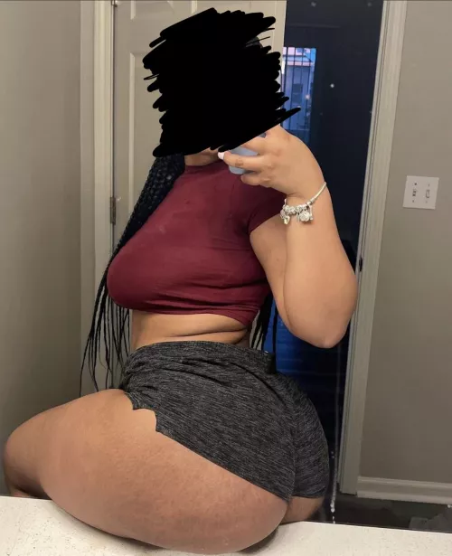 (F) rate my body / big dicks only!