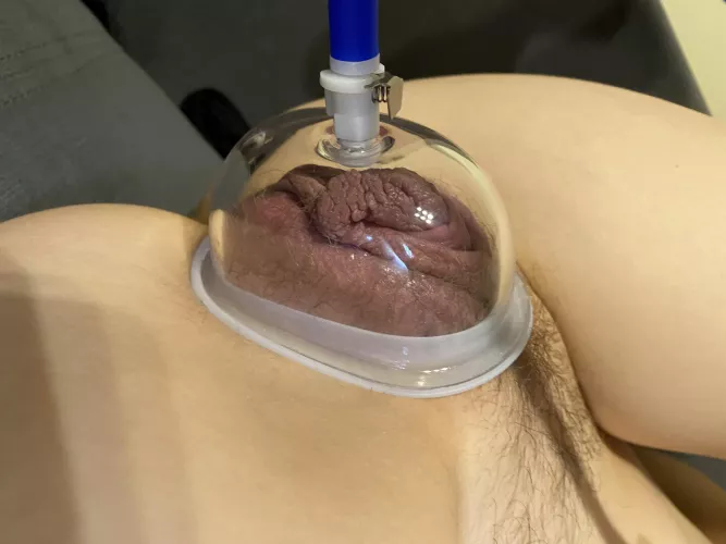 [f] Wanna open up and lick?