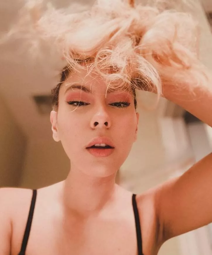 [F] Wanna see how thick i am on my new undies? :) Upvoted and message me Done on k.i.k: thalieblake018