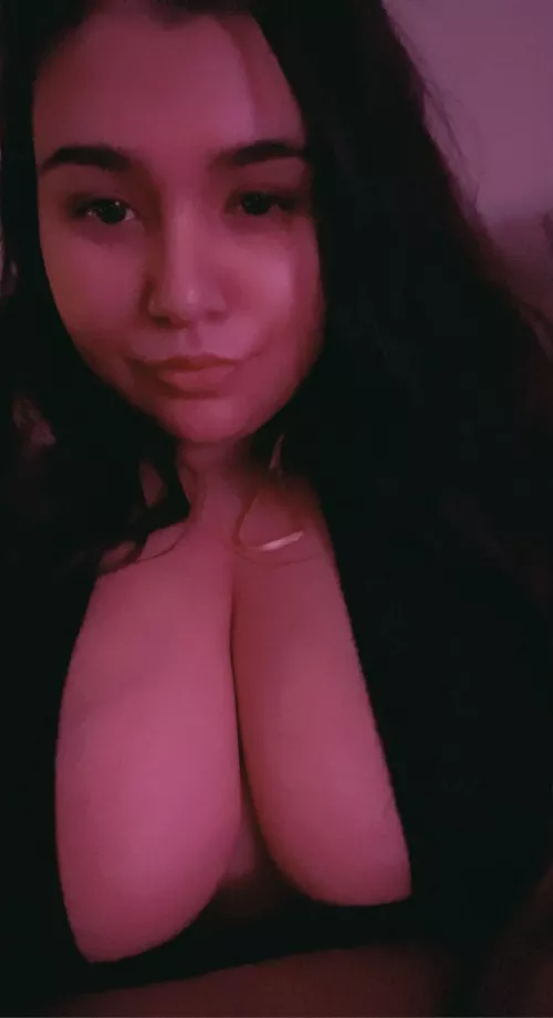 [F] wishing you a happy 2022 😌