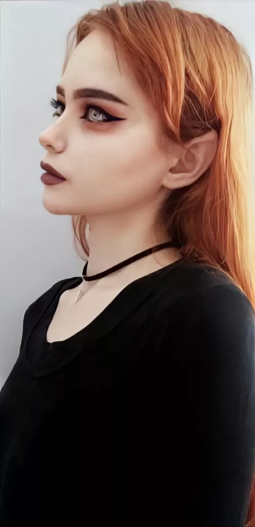 [F18] Redhaired Elf Girl