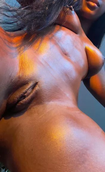 F19 can my pee drip into your mouth 😜