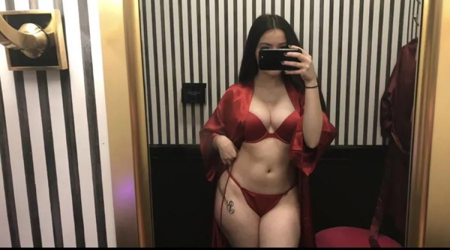 [F]19yr old rate me boys 😘