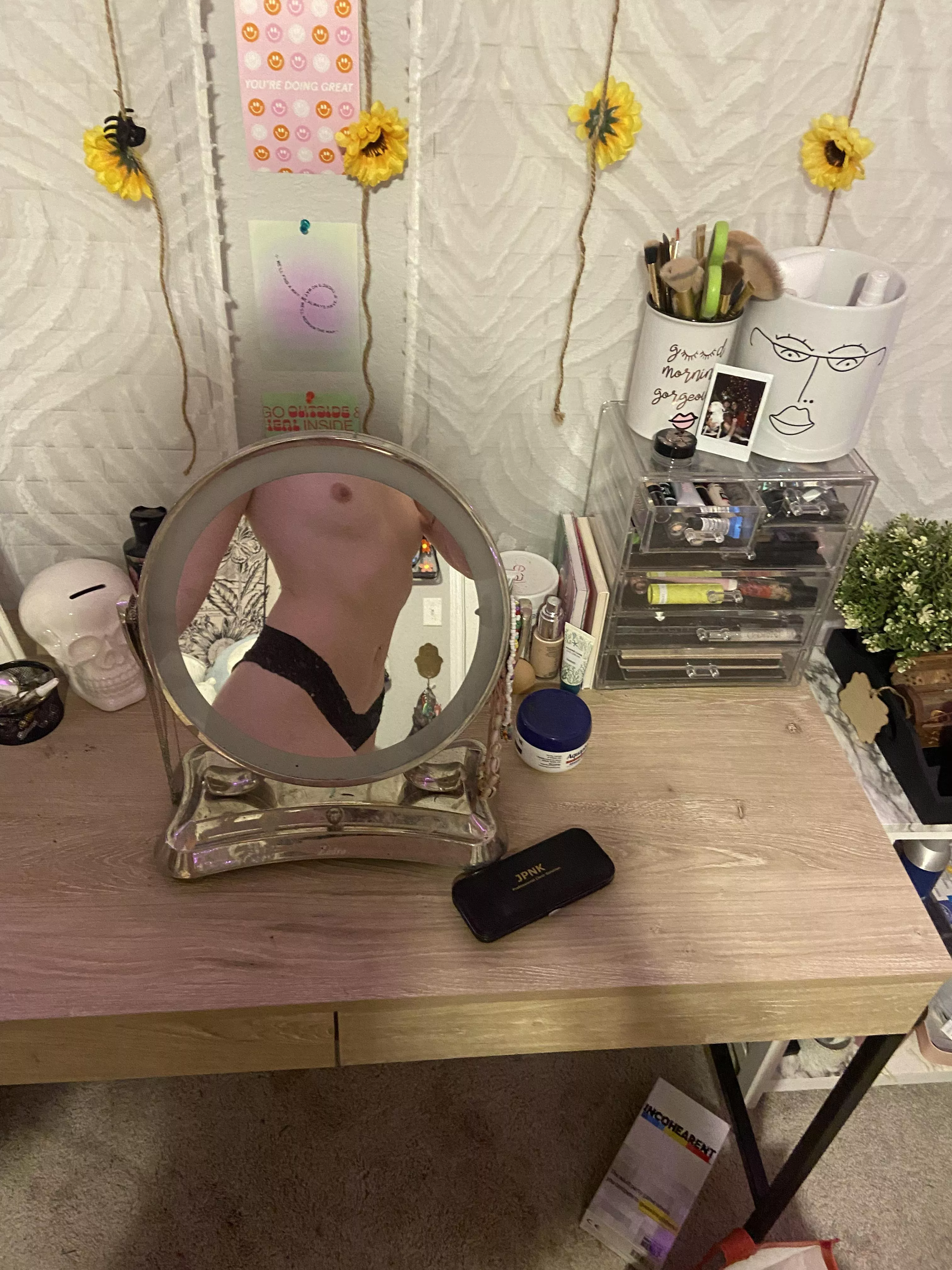 F22 bored at 4 am 💤