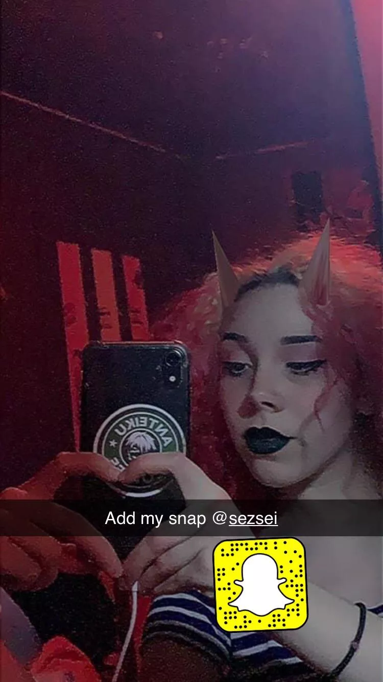 F/22 (Snapchat) @sezsei F/22 (Snapchat) @sezsei