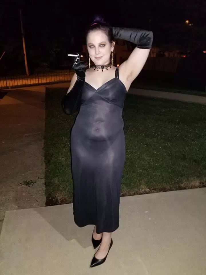 F[25] i almost want to get caught like this outside ?