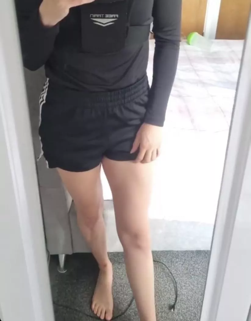 F26 heading out for a nice wet run in the rain x