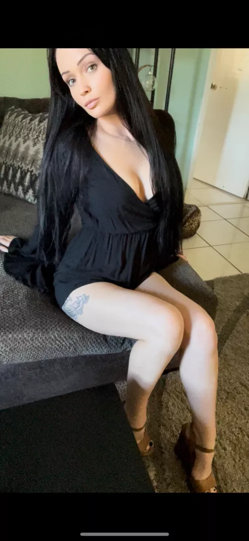 [F28] What would you think if I wore this outfit on our first date?