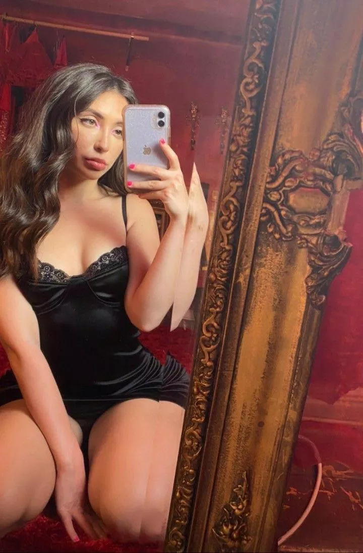 F4m mistress looking for a serious sub only... Snapchat@d_amelia8958 F4m mistress looking for a serious sub only... Snapchat@d_amelia8958